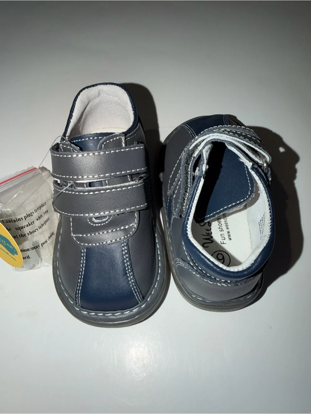 NWT Wee Squeak Navy Grey Two Tone Squeaker Shoes | Toddler Boy Size 6